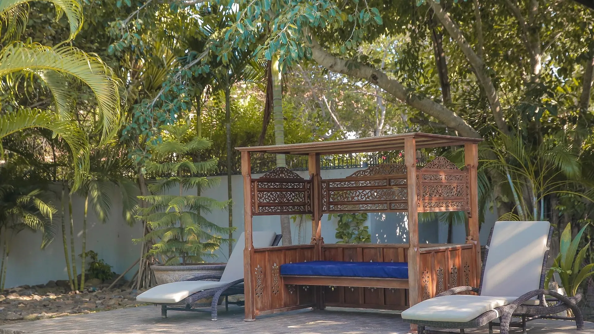 נגומבו Hundira Villa